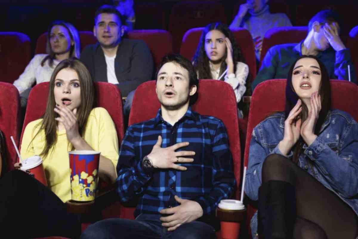 Un consumo moderato e consapevole di film horror può essere accettabile, purché non alteri la fede o la serenità interiore.